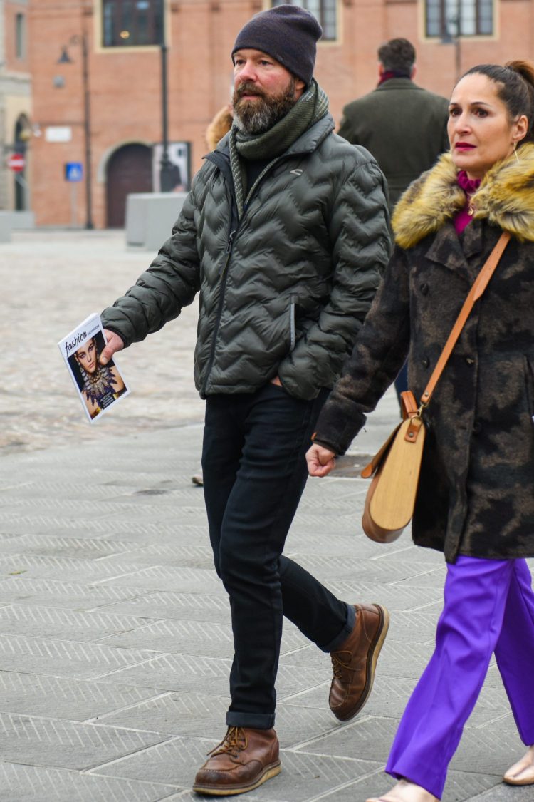 Winter coordination of work boots incorporates seasonal colors and differentiates itself through natural dressing.