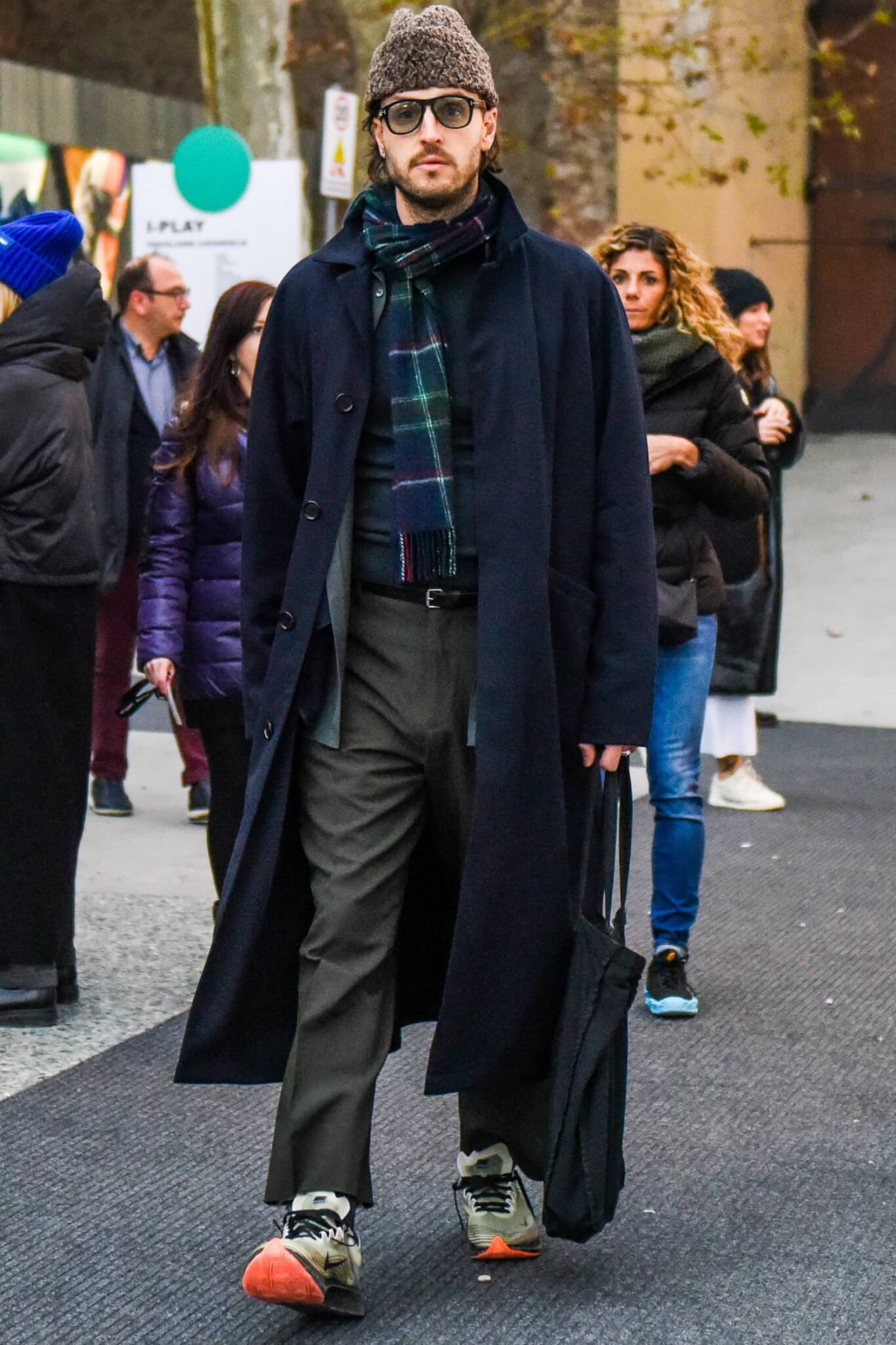 ロングコートのメンズコーデ特集 海外着こなし97枚から選び方やスタイリングのコツをピックアップ メンズファッションメディア Otokomae 男前研究所 ページ 4 ページ 4