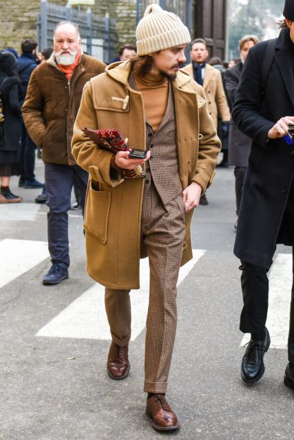 Coat that adds a touch of sophistication to the suit style (6) "Duffle Coat