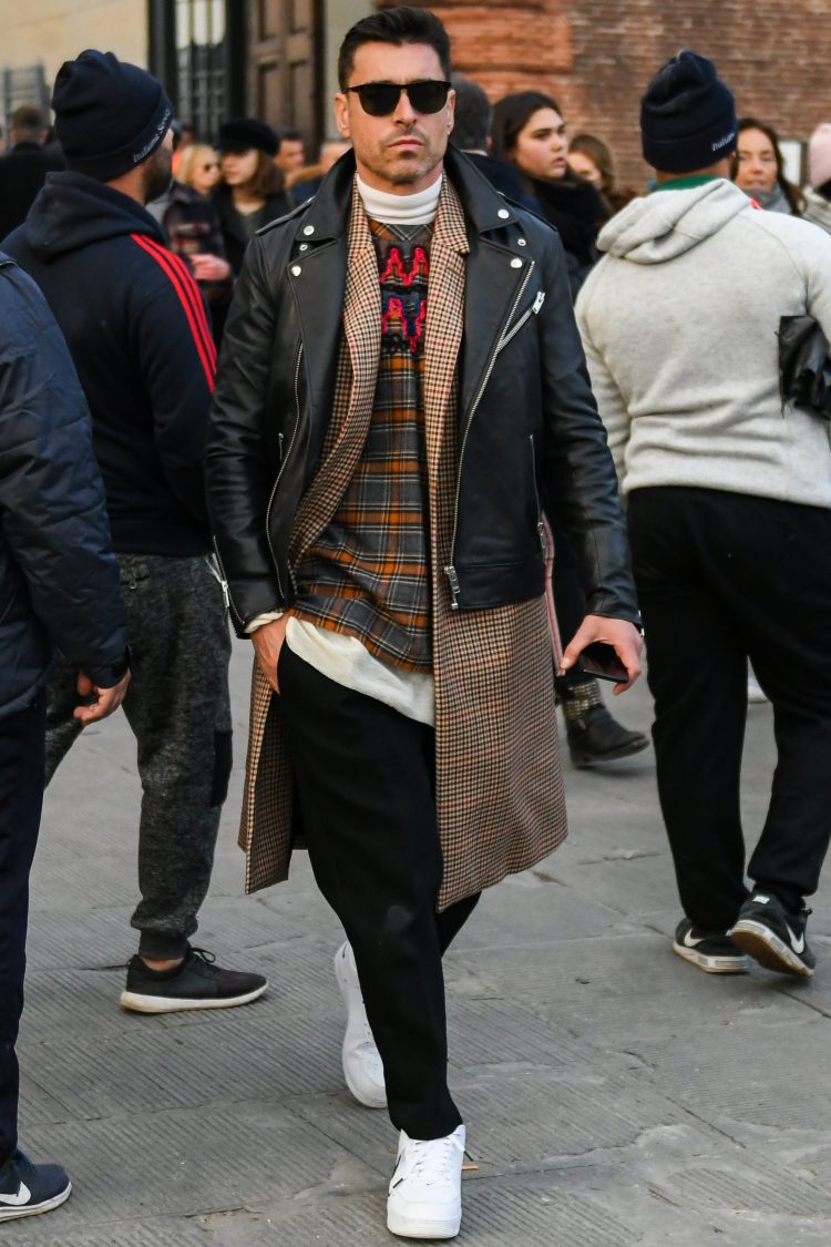 A modern rider's jacket coordinate that quickly incorporates cutting-edge layering techniques