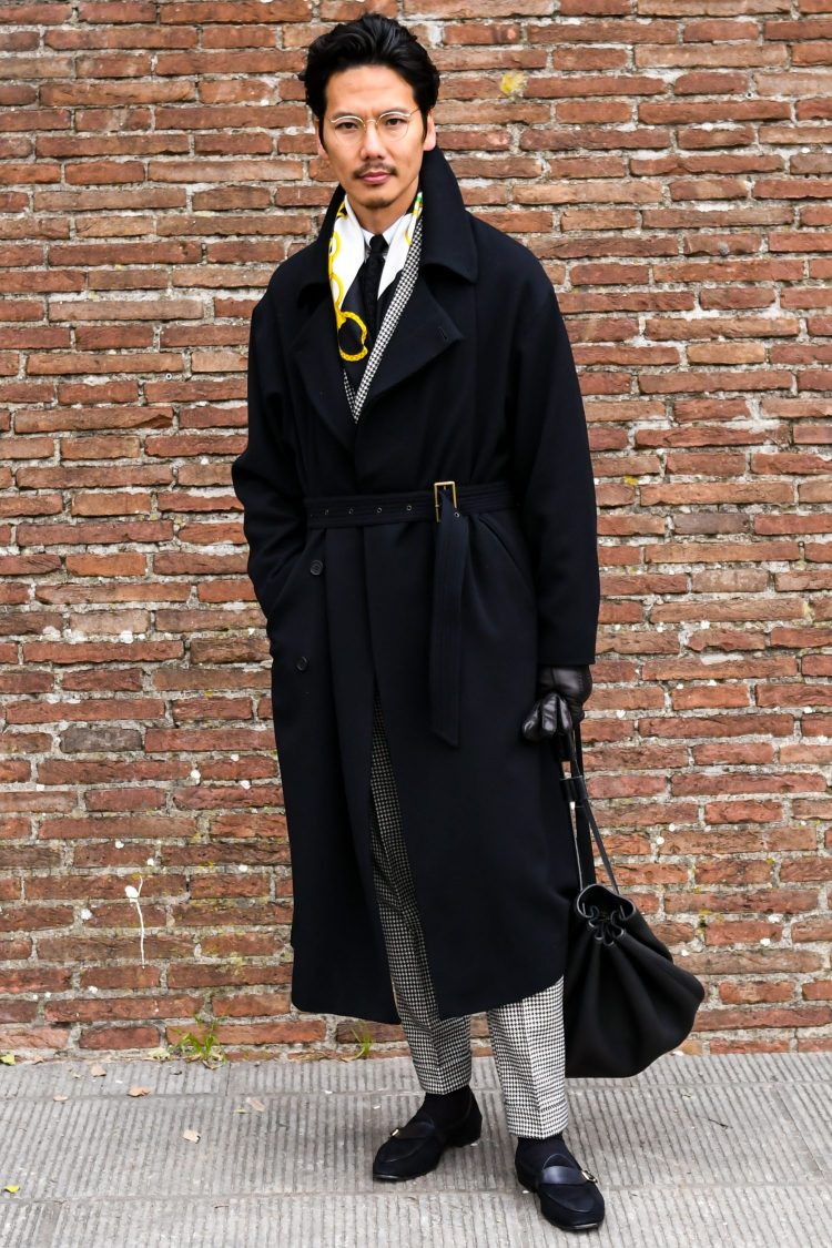 ピッティウオモ95スナップ「アルマーニのヴィンテージコートを纏った西口修平氏のコーディネート」