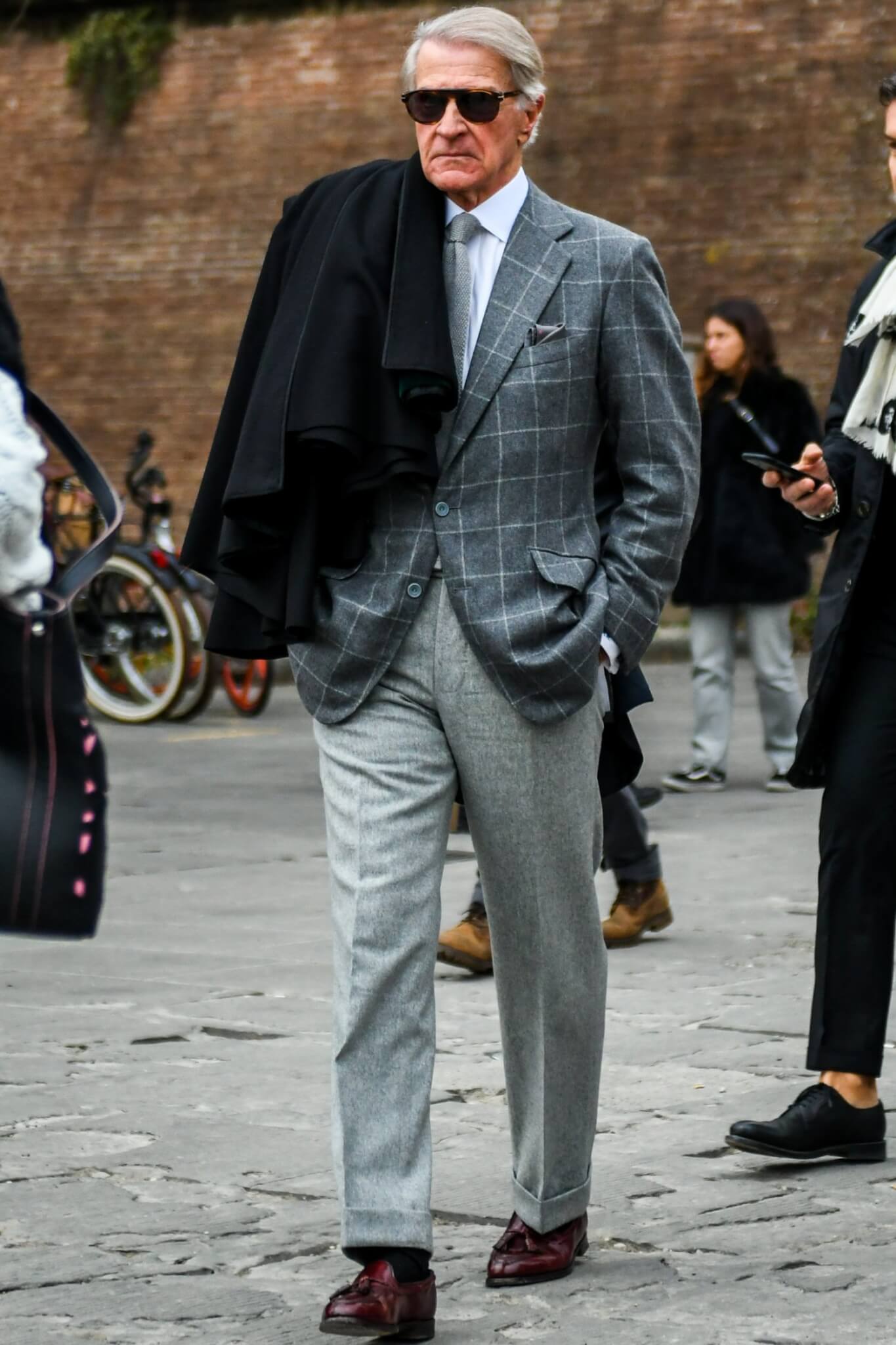 スラックス メンズ コーデ 特集 ディテール別に見る選び方から注目の着こなし アイテムを紹介 メンズファッションメディア Otokomae ページ 5otokomae 男前研究所 ページ 5