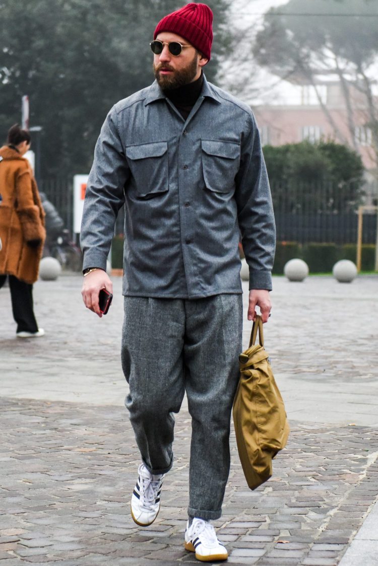 Loose-fitting gray slacks with a work-style look for men