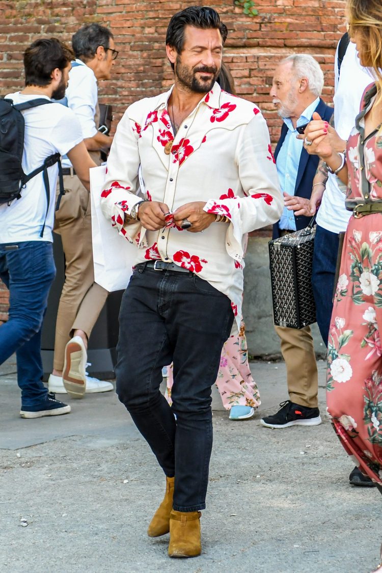 Black denim accentuates the appeal of patterned shirts