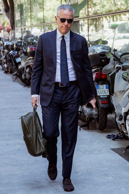 Introducing "business backpacks," which are different from backpacks and are perfect for men's commuting style!