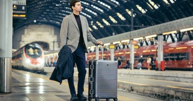 LANZZO” is a suitcase brand that is rapidly gaining attention! Let’s take a look at the appeal, design features, and notable models!