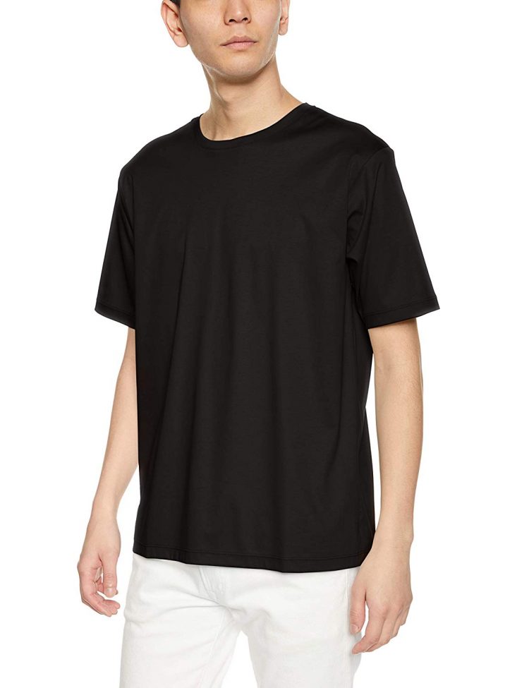 こんなコーデのインナー使いに最適な黒Tシャツはコレ！「ESTNATION(エストネーション)  ディオラマスムースカットソー」