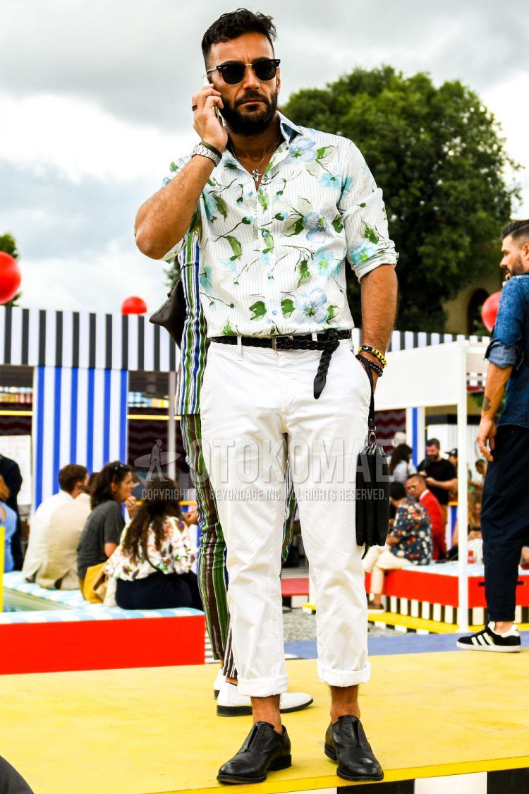 Spring, summer and fall men's coordinate outfit with plain silver sunglasses, white and other shirts, plain black mesh belt, plain white cotton pants and black and other leather shoes.