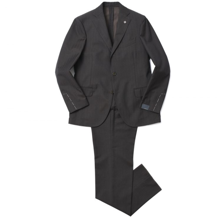 Recommended brand of summer suits (1) "LARDINI offers a wide range of suits from dress suits to casual suits!