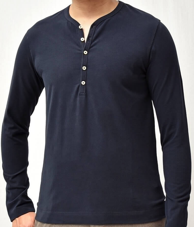 ヘンリーネックでメンズのtシャツコーデをこなれた印象に メンズファッションメディア Otokomae ページ 14otokomae 男前研究所 ページ 14