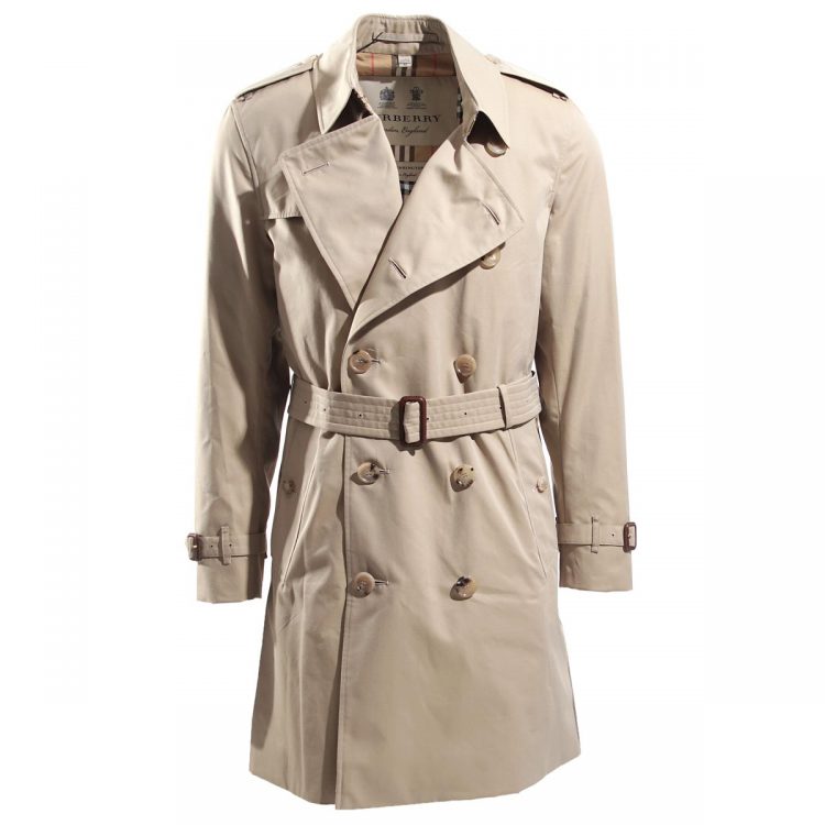BURBERRY "The king of trench coats."