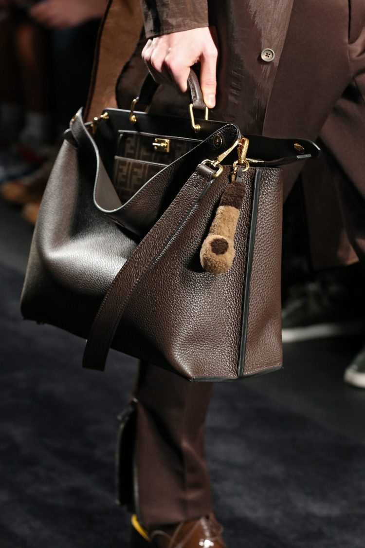 01_FENDI Men's Peekaboo Essential_Close-Up Images from Catwalk