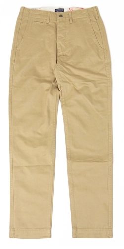 チノパン コーデ特集 アイテムの歴史 選び方から着こなしのコツ 参考にしたい海外のメンズスナップを一挙紹介 メンズファッションメディア Otokomae 男前研究所 ページ 35 ページ 35