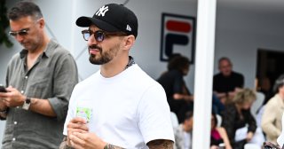 ベースボールキャップの最新コーデとコツ、注目アイテムを紹介！