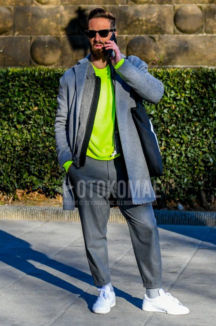 Ray-Ban Wayfarer Wellington plain black sunglasses, plain gray chester coat, glen check gray checked coach jacket, plain yellow trainers, plain gray slacks, plain gray socks, white low cut sneakers, black graphic tote bag, and a men's fall/winter outfit.