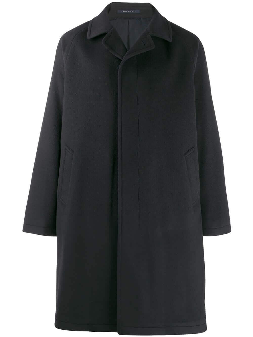 バルマカーンコートの意外に知らない意味や由来。ステンカラーコートは