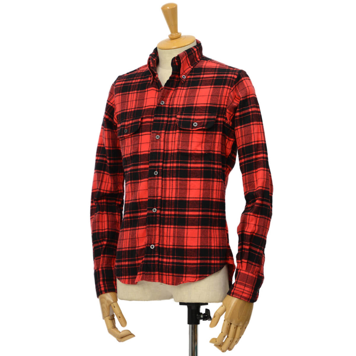 赤チェックシャツの着こなし術とは 注目のメンズコーデ おすすめブランドを紹介 メンズファッションメディア Otokomaeotokomae 男前研究所