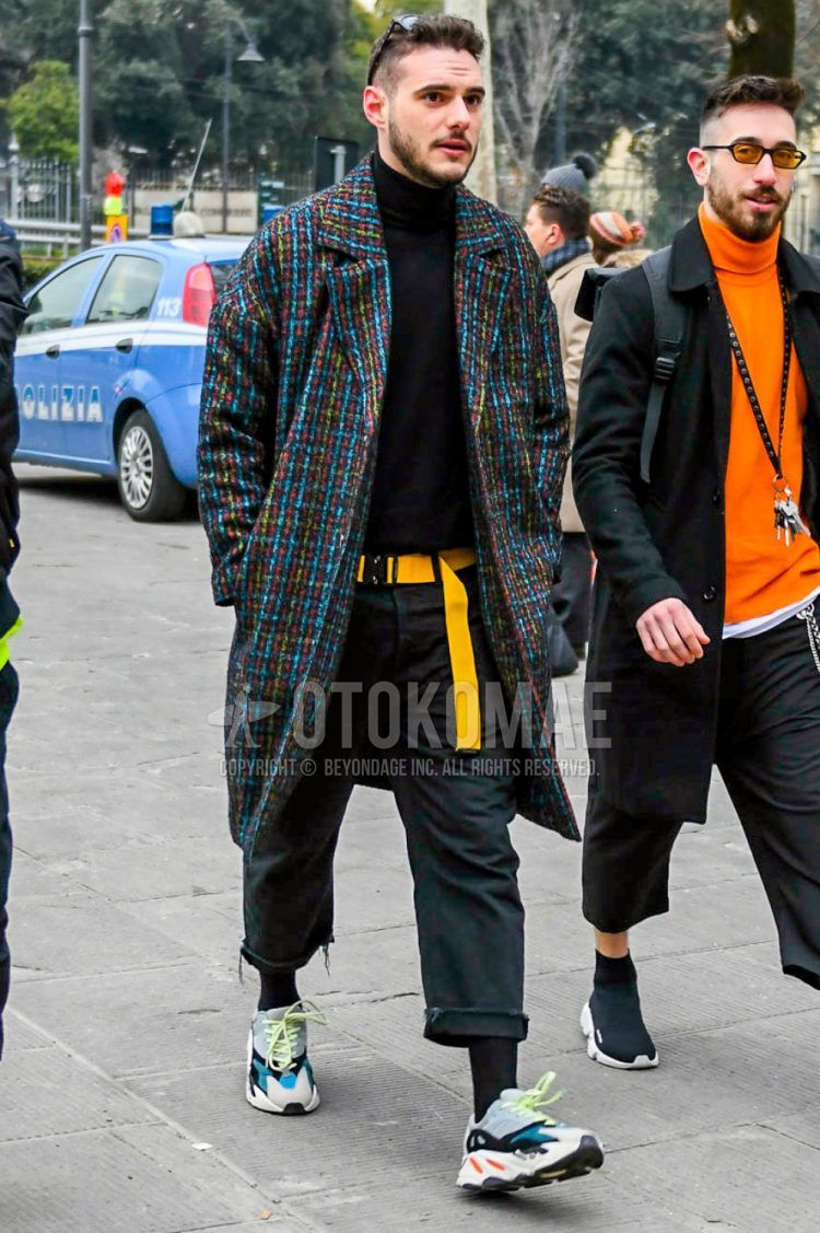 黒ニットを洒脱にコーディネートする5つの手段とは メンズにおすすめの着こなし方 ブランドを紹介 メンズファッションメディア Apgs Nsw ページ 4apgs Nsw 男前研究所 ページ 4