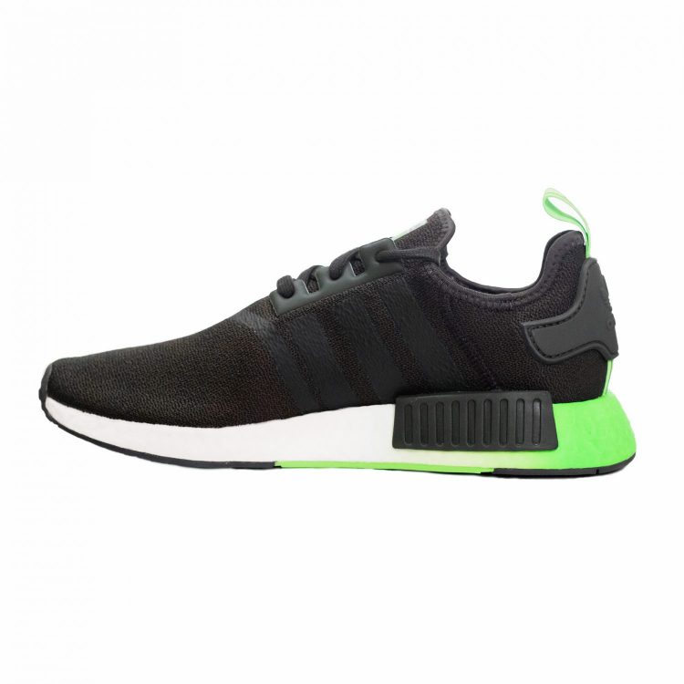 メンズ注目モデルはこれ！「ヨーダ」と「ダース・ベイダー」をそれぞれイメージしアップデートされた“NMD”