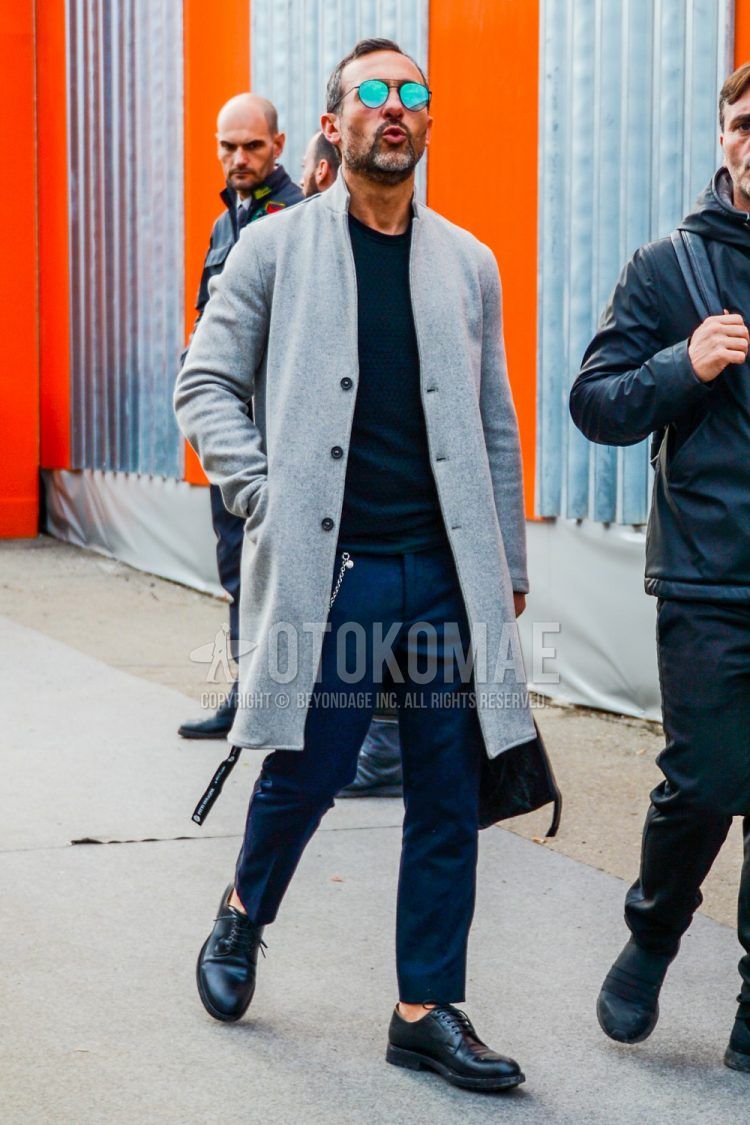 黒ニット コーデ メンズ特集 定番であり旬でもあるマスターピースで着こなしを格上げ メンズファッションメディア Lafarledelafarlede 男前研究所