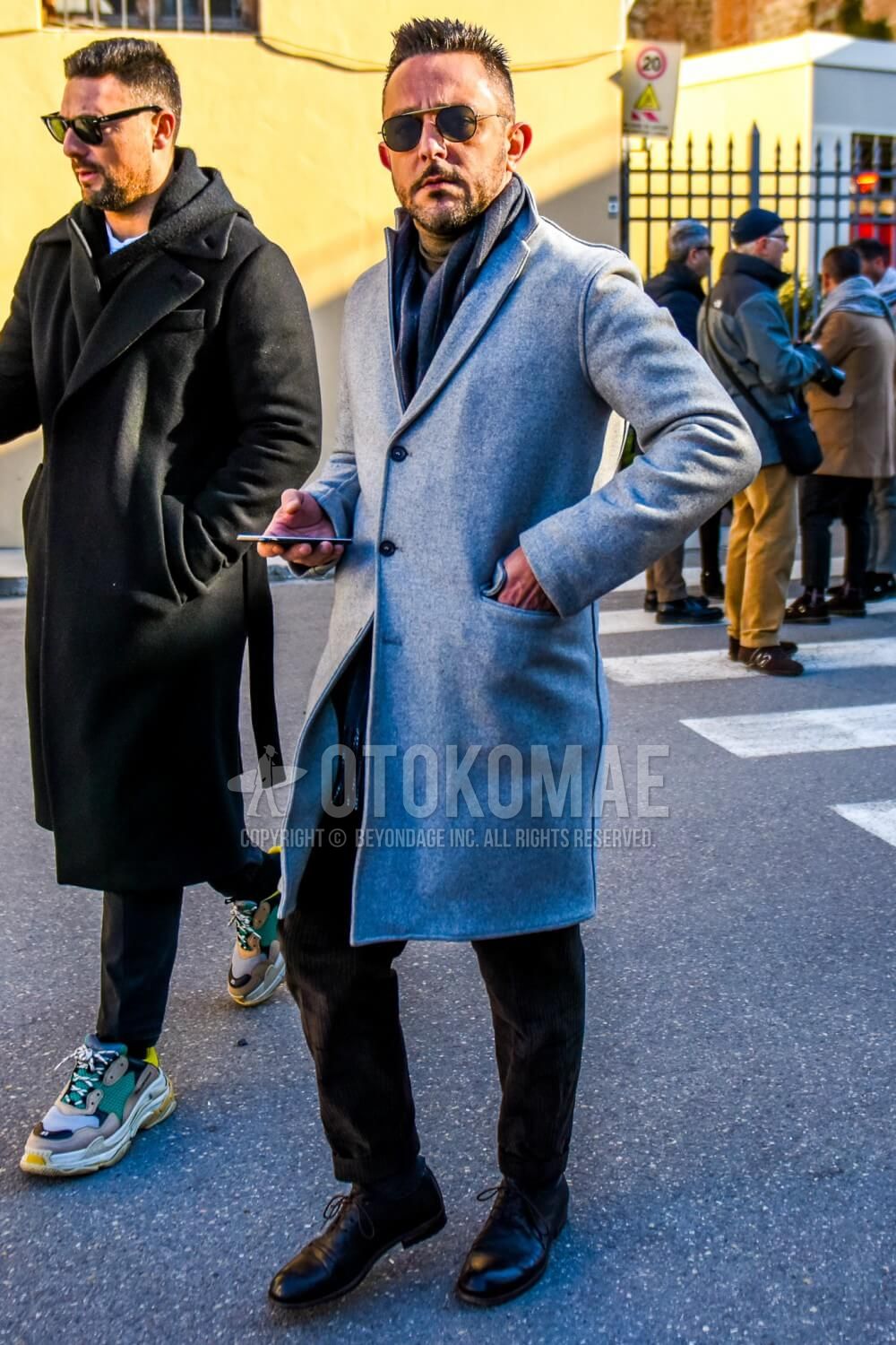 モノトーン コーデ特集 冬の装いに磨きをかけたスタイリッシュな大人メンズの着こなし紹介 メンズファッションメディア Otokomae ページ 8otokomae 男前研究所 ページ 8