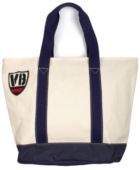 Other accessories such as tote bags and caps are not to be missed!