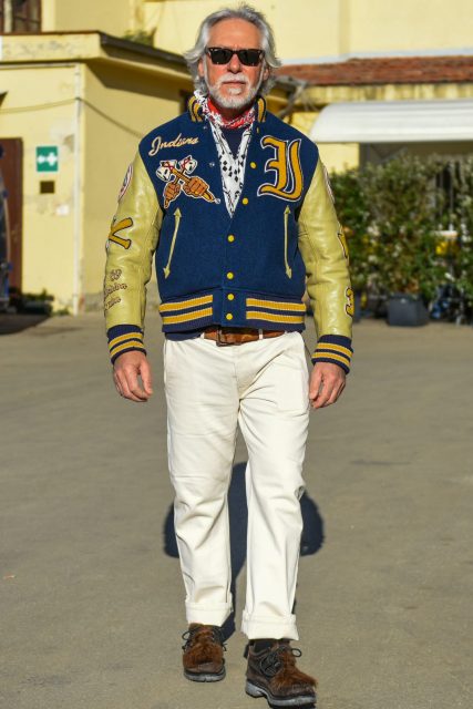 Is " stadium jackets," with their sporty and mischievous look, also a hot item?
