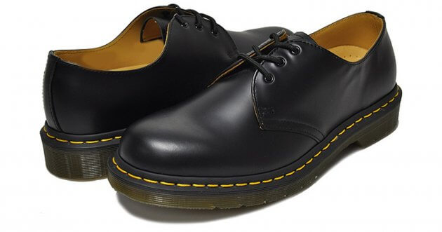 What are three notable features of Dr. Martens’ classic 3-hole shoe 1461?