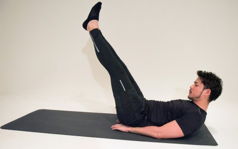 Home training to split abs Level 2: "Leg Raise"
