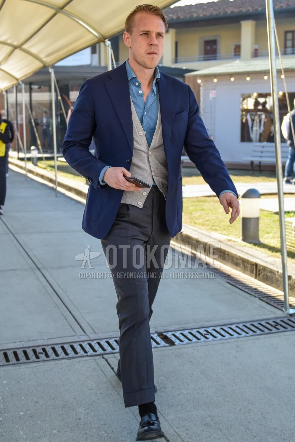 ネイビージャケット コーデ メンズ特集 上品なスタイルからトラッドまで注目の着こなし アイテムを紹介 メンズファッションメディア Apgs Nswshops ページ 7apgs Nswshops 男前研究所 ページ 7