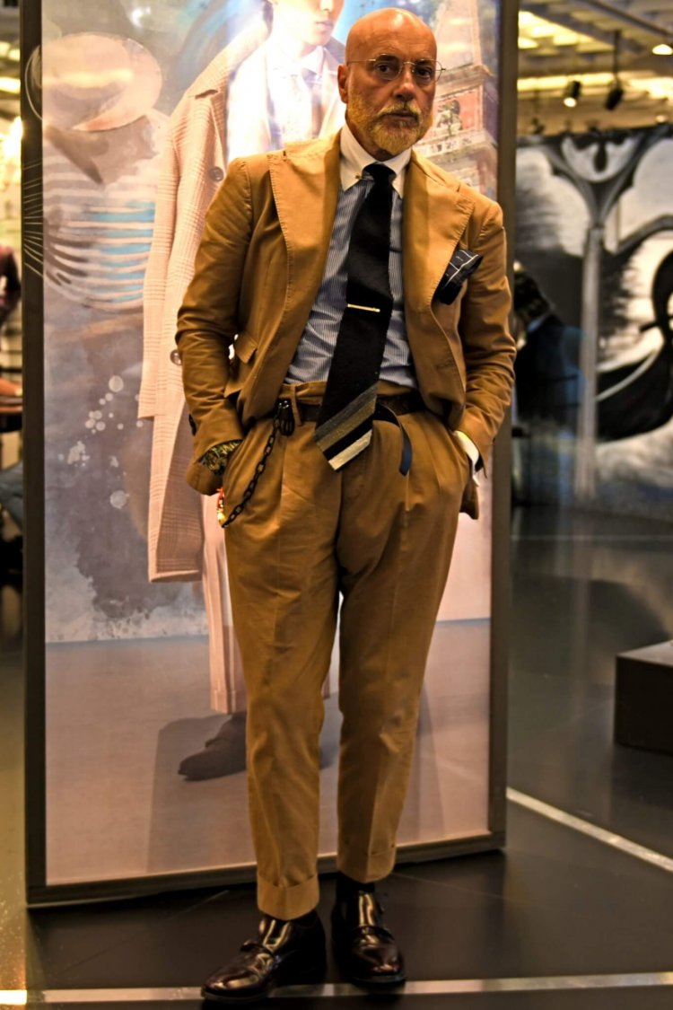 Gabriele Pasini completely differentiates suit styles with his unique interpretive approach!