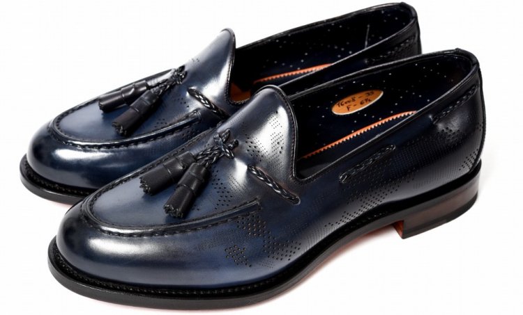 SANTONI(サントーニ) タッセルローファー