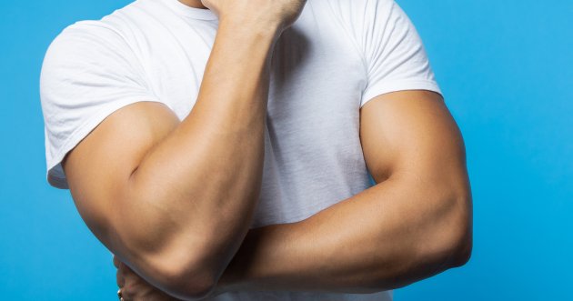 Hammer curls are a great way to get strong arms! Learn how to do it and tips!