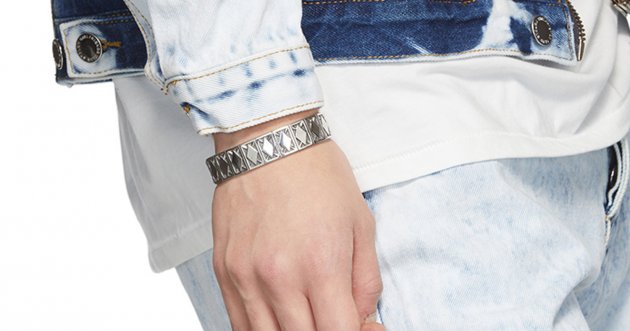 Silver Bracelet 7 accessory brands that make a difference in men’s coordination