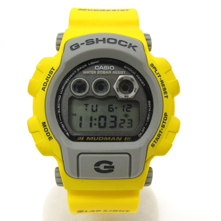 被り知らずの珍しい配色モデル：DW-8400Y-9T