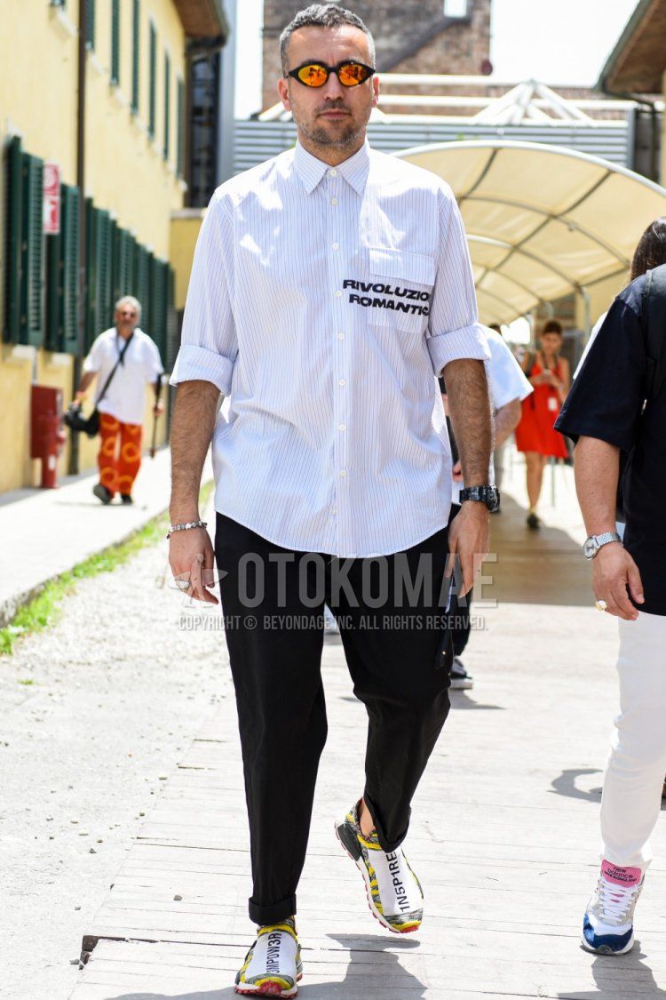 白シャツ コーデ メンズ特集 ベーシックアイテムを巧みに着こなした注目のスナップ おすすめアイテムを紹介 メンズファッションメディア Apgs Nsw ページ 6apgs Nsw 男前研究所 ページ 6