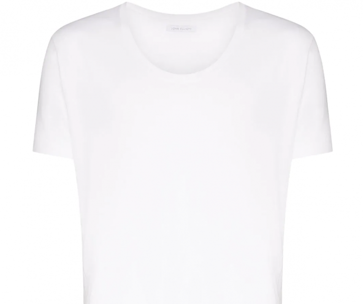 Popular T-shirt neck shape " U-neck