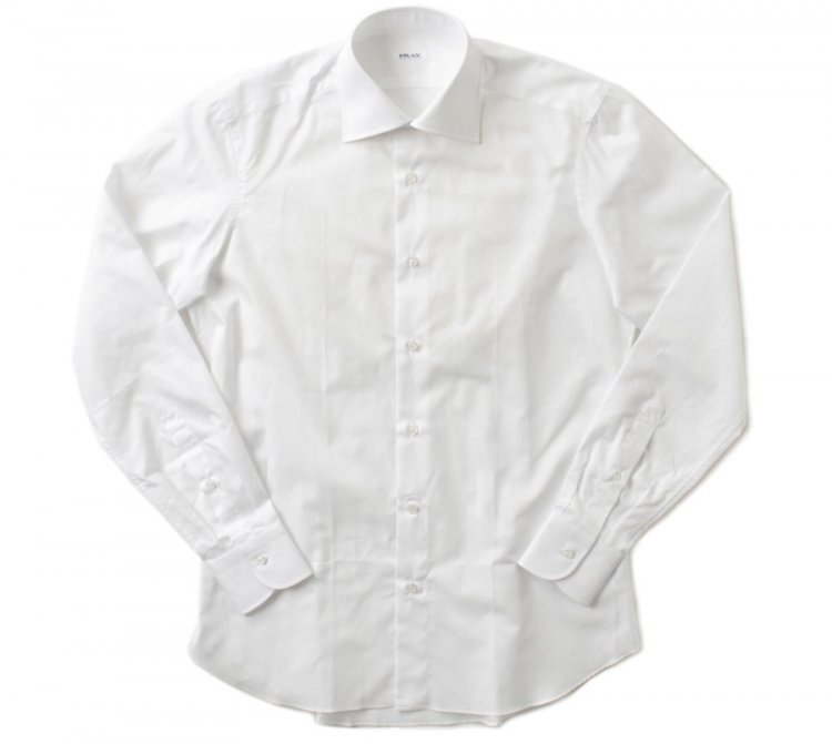 Pick up a gem from an Italian brand that develops high-quality white shirts! " FRAY