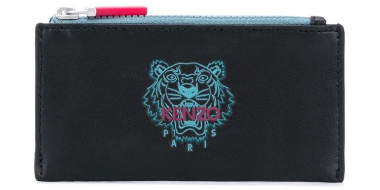 Kenzo(ケンゾー) のミニ財布「ディスコポップなタイガー刺繍のセンスが光る」