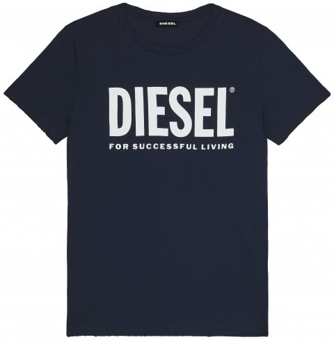 ジーンズ、フーディ、トレーナー、Tシャツといったディーゼルらしいアイテムで構成されている「DIESEL UPFRESHING」