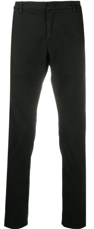 黒パンツ コーデ メンズ特集！都会的でスマートな大人の着こなし&おすすめアイテムを紹介 | メンズファッションメディア OTOKOMAE