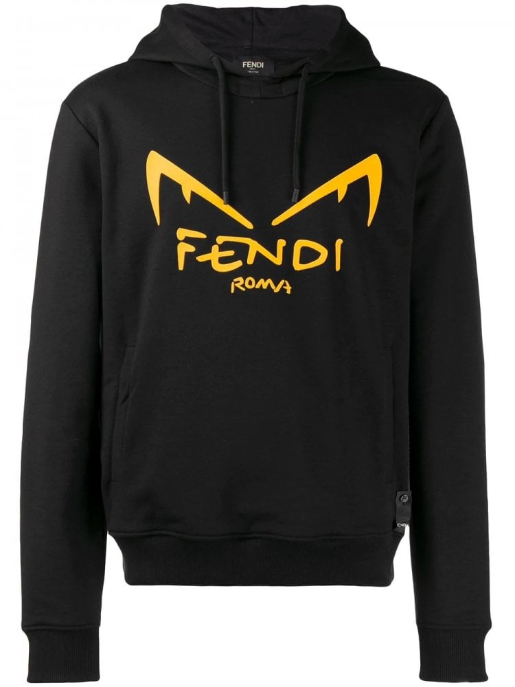 例えば..「FENDI(フェンディ)のロゴスウェットパーカー」