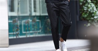 あの名品がモード顔に進化！モダンドレススタイルを実現するニュータイプパンツの実力とは？