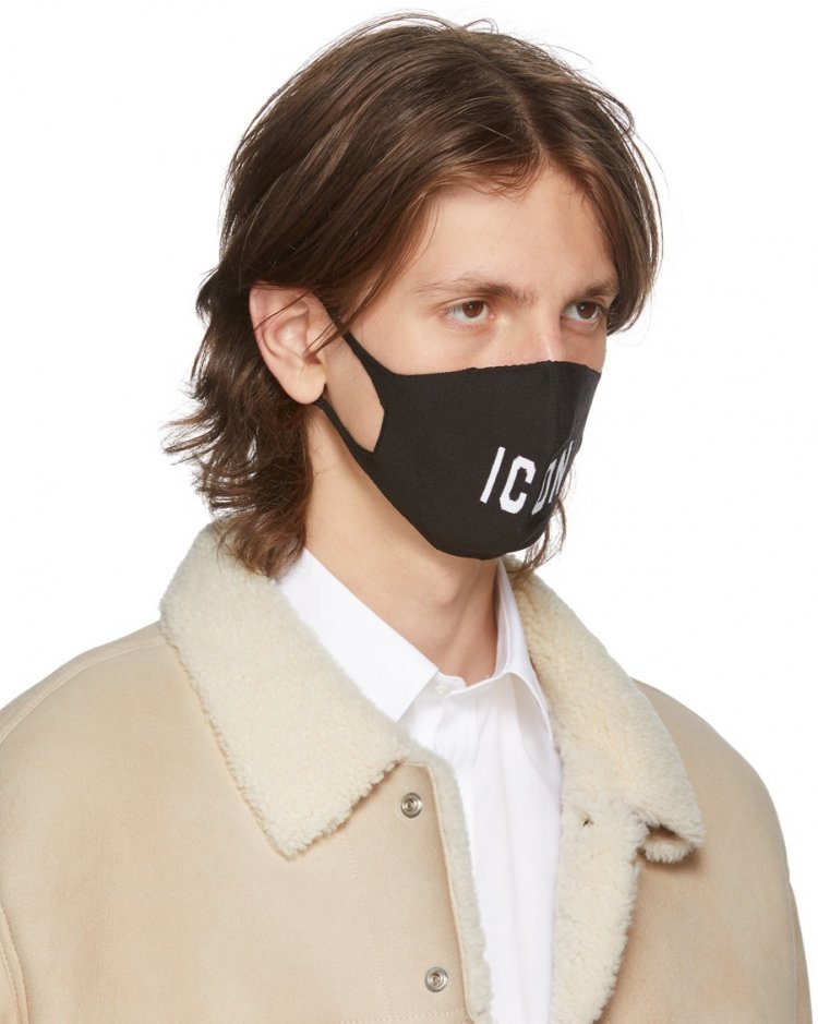 DSQUARED2" is a fashionable brand that develops cloth masks.