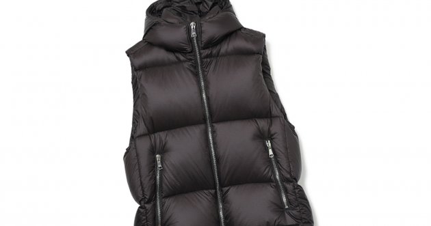 Hooded down vests for a vivacious look! Selected recommended models