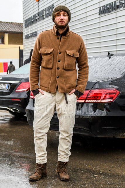 Men's winter coordinate and outfit with plain brown knit cap, plain brown trucker jacket, plain white winter pants (corduroy,velour), and brown boots.