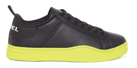 Diesel updates the simple classic sneaker " CLEVER " with a unique twist!