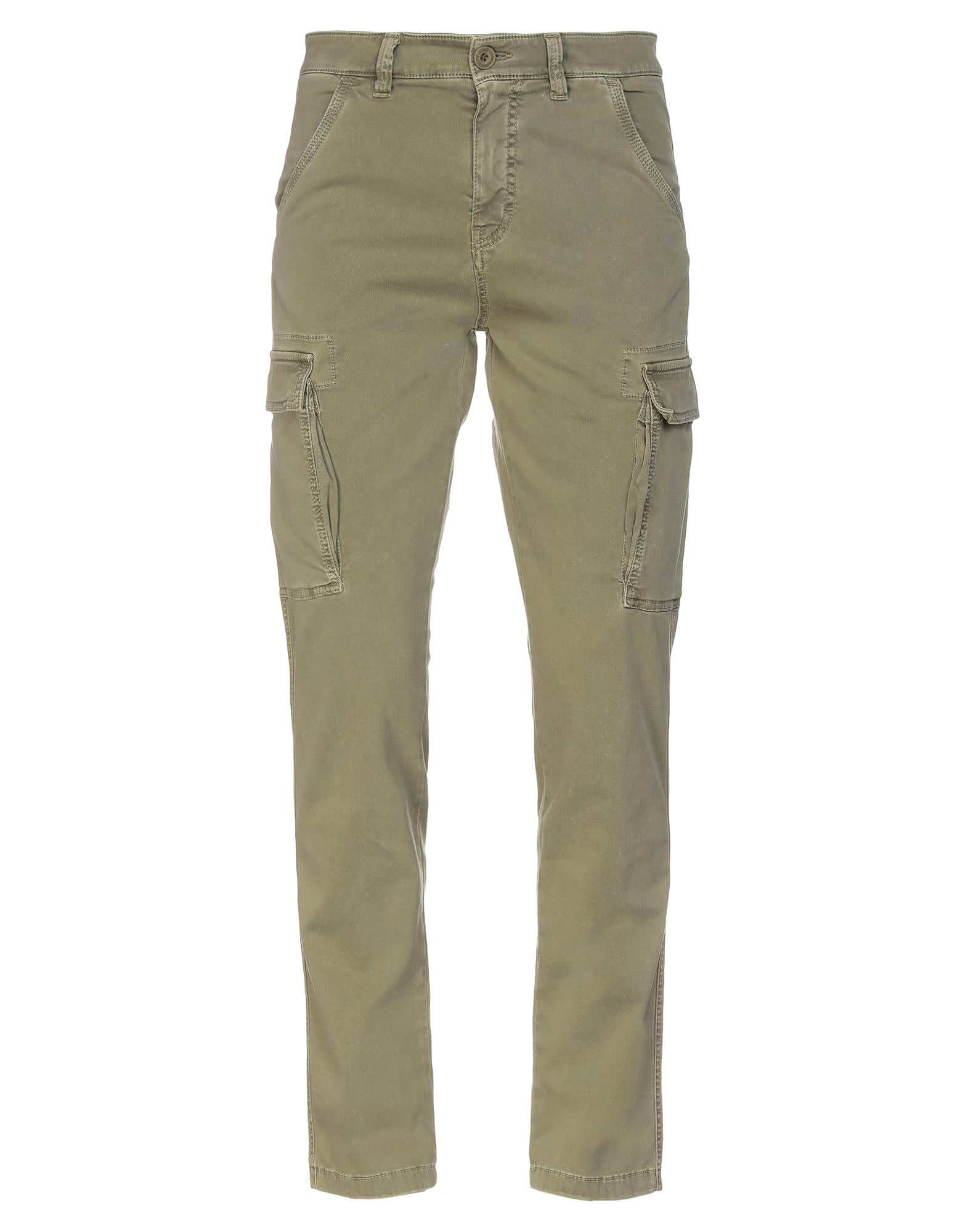 カーゴパンツ コーデ メンズ特集 男らしさあふれる武骨な着こなし おすすめアイテムを紹介 メンズファッションメディア Faoswalim ページ 4faoswalim 男前研究所 ページ 4