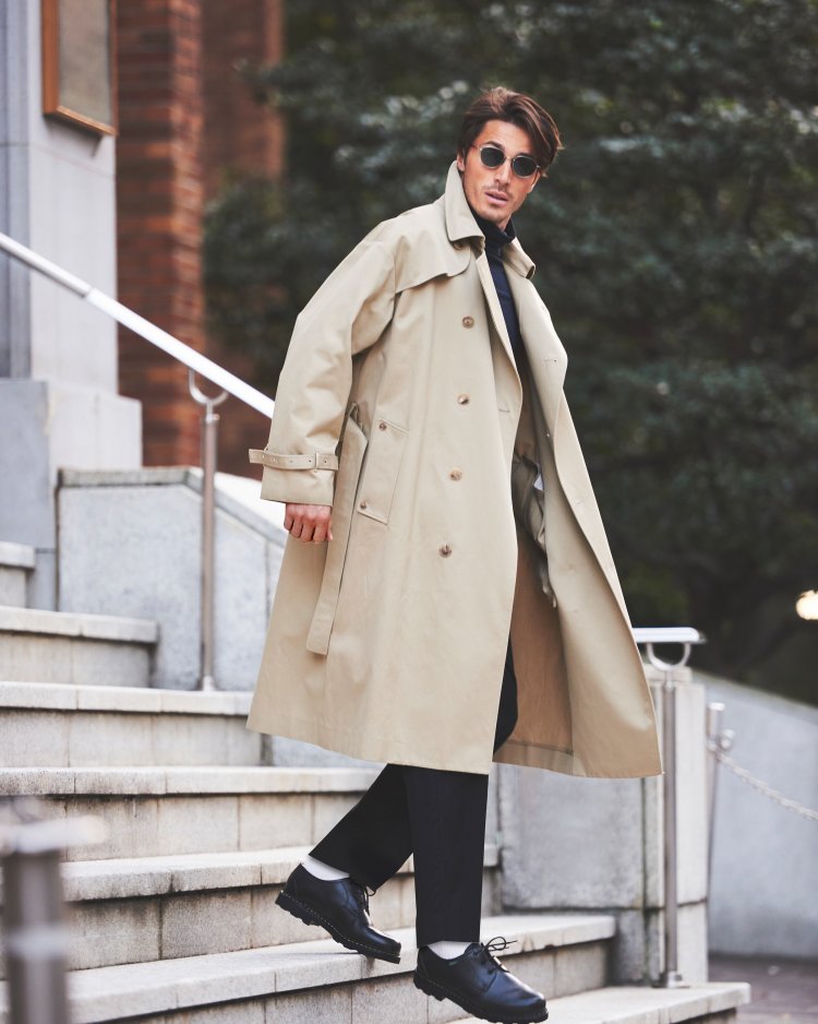 日本ブランドの春アウター②「約100年前のコートを現代的デザインに昇華した“ATON(エイトン)のトレンチコート”」