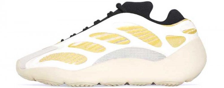 YEEZY 700 V3 Safflower